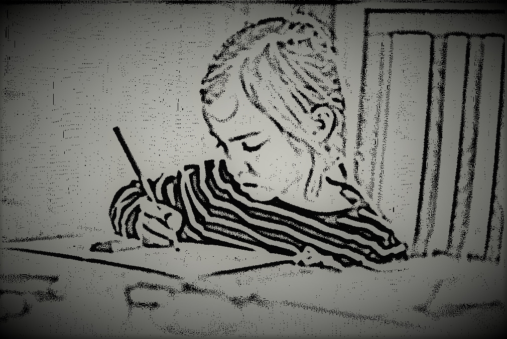 Το κοριτσάκι κάθισε στο γραφειάκι του κι άρχισε να ζωγραφίζει. (Εικόνα: Έλενα Ρώμπη)